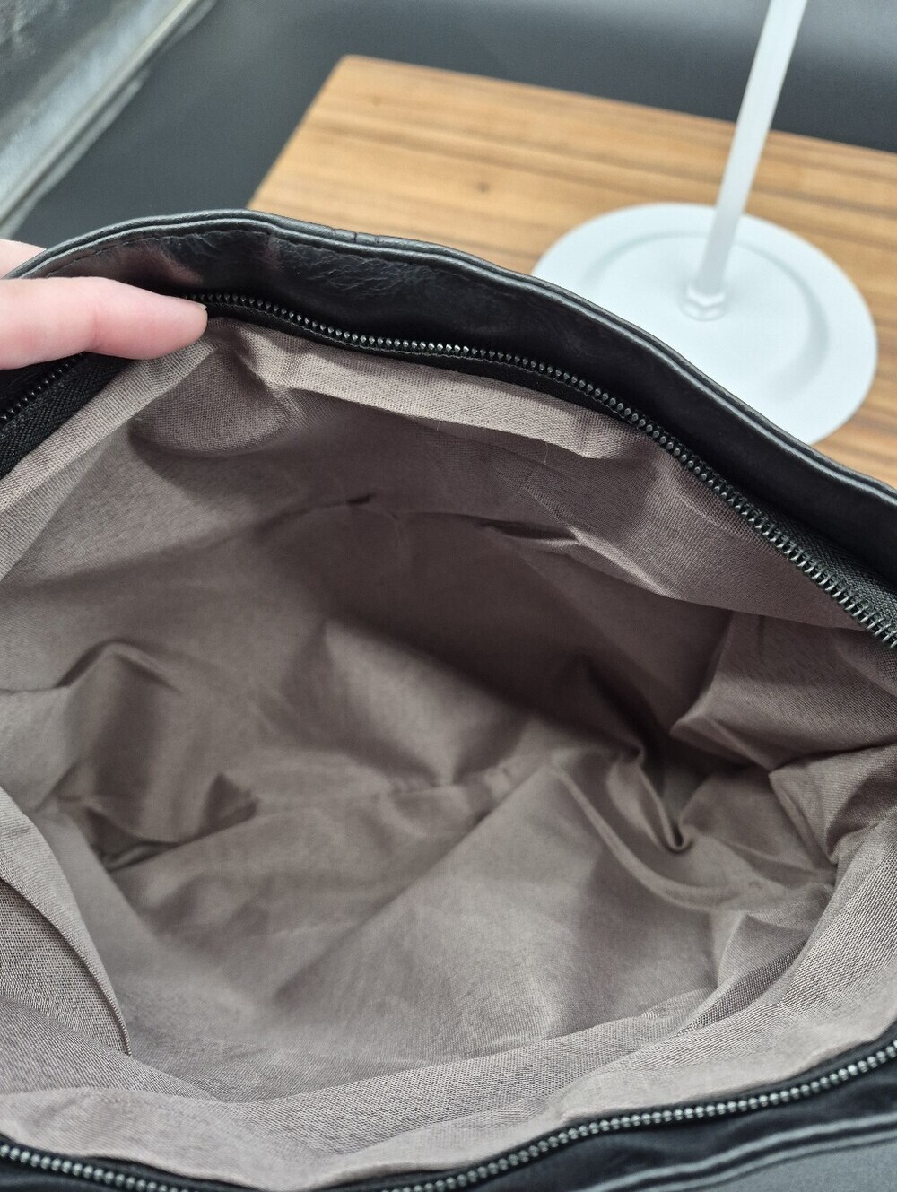 Women's Black Faux Leather Tote with Detachable Patterned Strap, 13×10×3, NWOT - Picture 3 of 3
